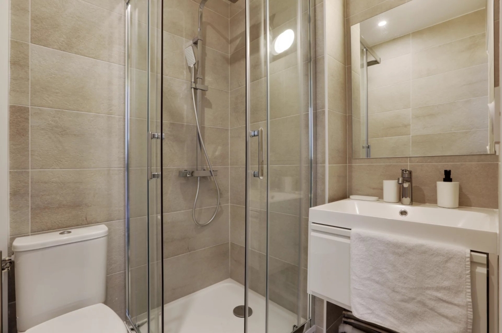 APPARTEMENT – MALAKOFF – 2 PERSONNES