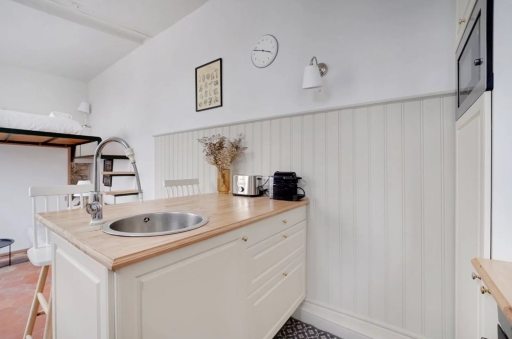 LOCATION SAISONNIÈRE – PARIS 5 – 4 PERSONNES