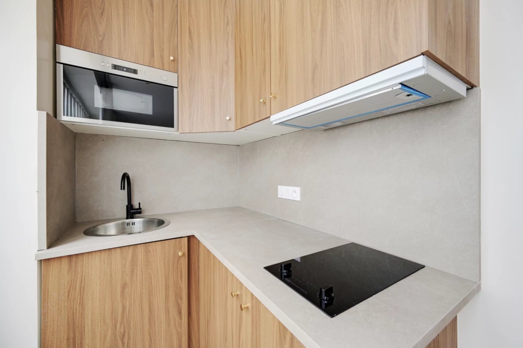 LOCATION SAISONNIÉRE – PARIS 15 – 2 PERSONNES