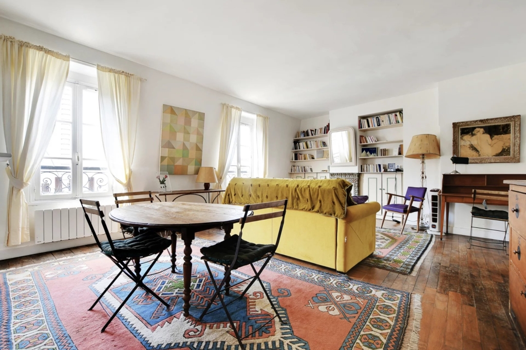 LOCATION SAISONNIÉRE – PARIS 5ÈME – 4 PERSONNES