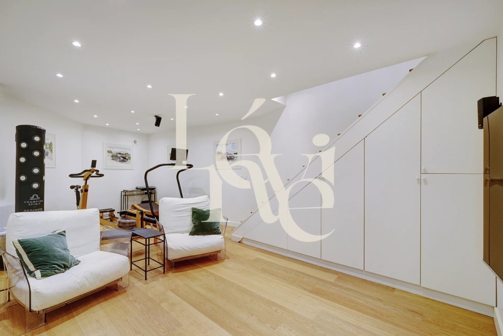 Appartement – 5 pièces – 120 M2