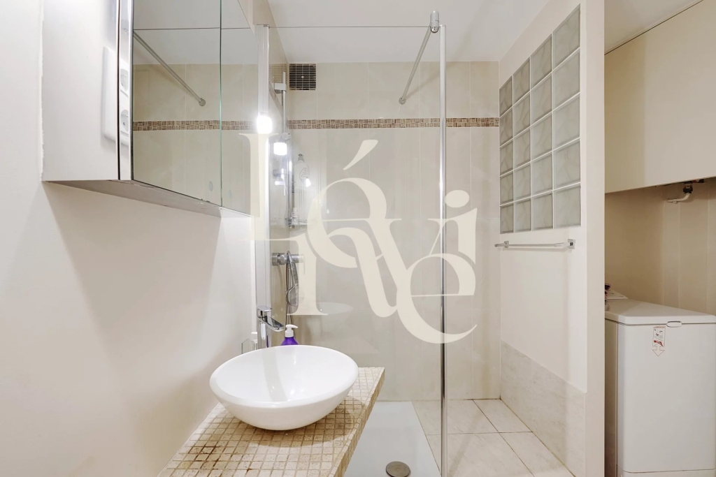 Deux pièces – 45m2 / Ternes