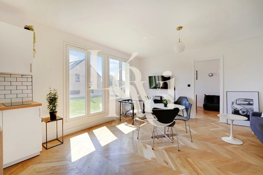 3 pièces avec terrasse / 64m2 – Villiers Barbusse