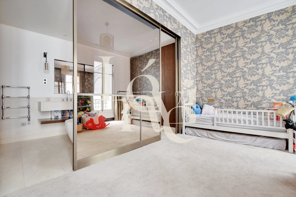 Appartement – 5 pièces – 172m2