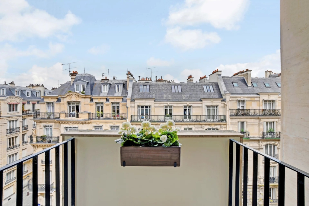 APPARTEMENT 3P 92 M2 BALCON