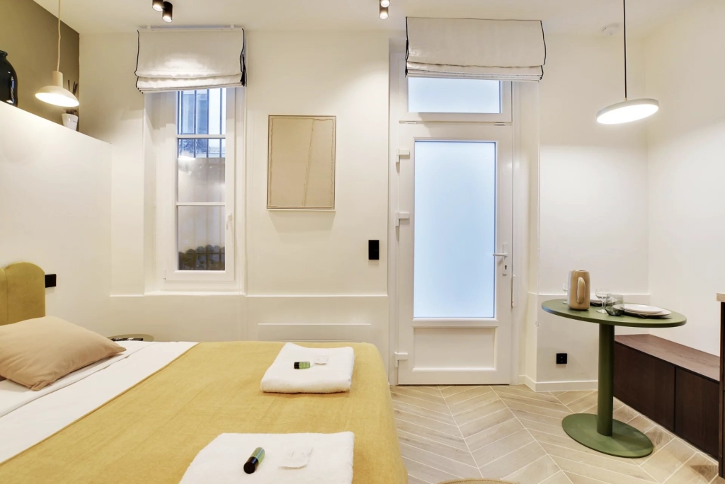 LOCATION SAISONNIÈRE – PARIS 11 – 2 personnes