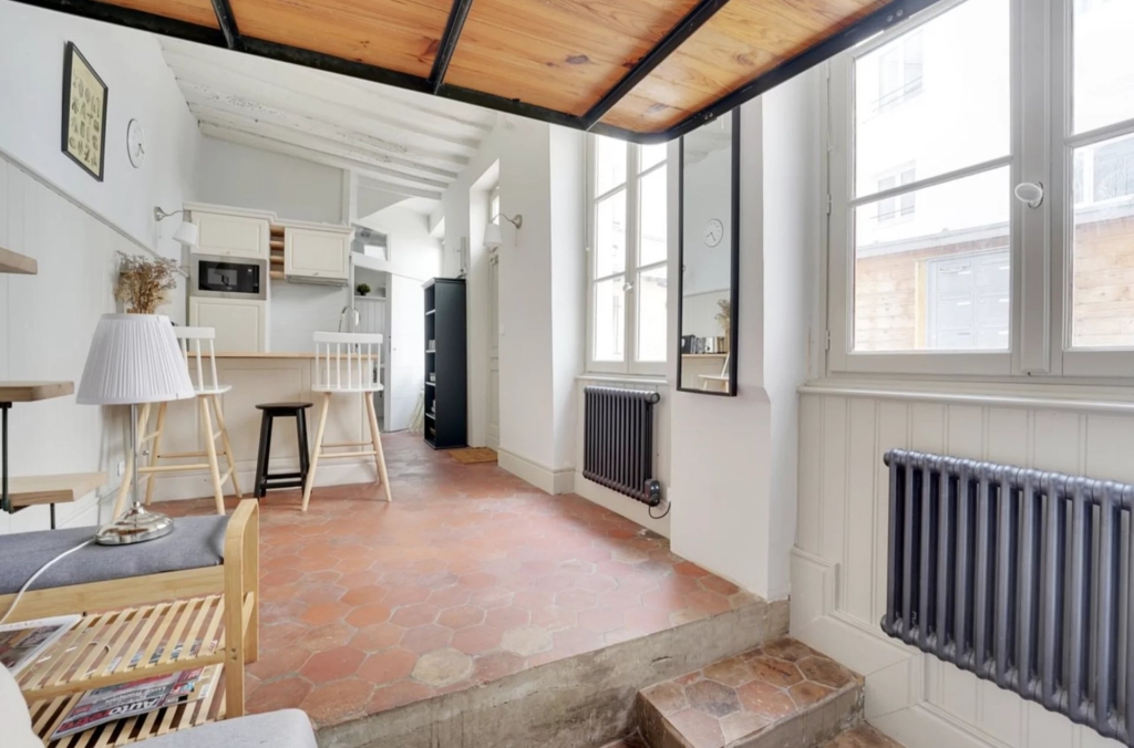 LOCATION SAISONNIÈRE – PARIS 5 – 4 PERSONNES