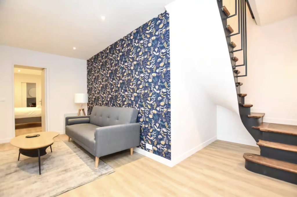 LOCATION SAISONNIÈRE – PARIS 9 – 6 personnes