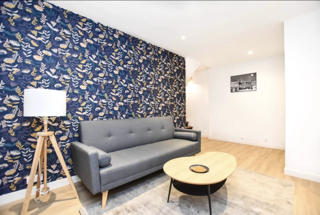 LOCATION SAISONNIÈRE – PARIS 9 – 6 personnes