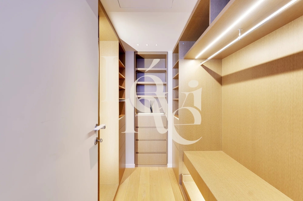 Appartement 4 pièces –  Paris 15ème