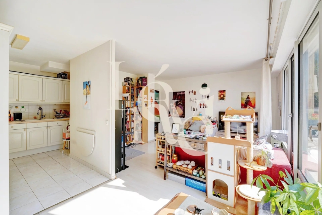 APPARTEMENT – 2 PIÈCES AVEC TERRASSE EXCEPTIONNELLE DE 106 M² – 49,30 m² LOI CARREZ