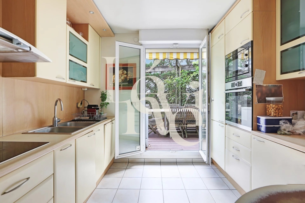 Rez de jardin – 6 pièces – 130m2 – centre ville – Charenton le Pont