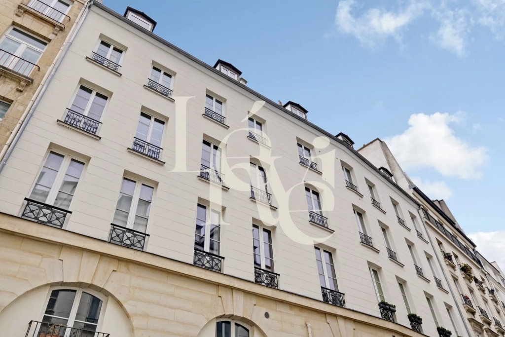 Bureau à louer – 254m2 / Republique