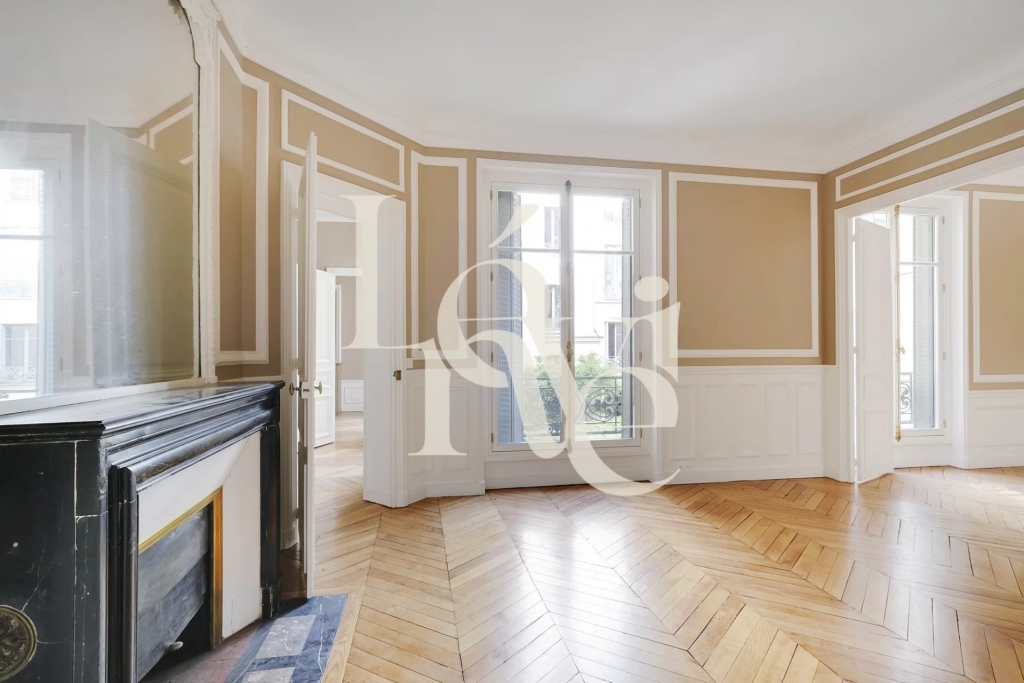 Paris XVII – Appartement familial / Parc Monceau