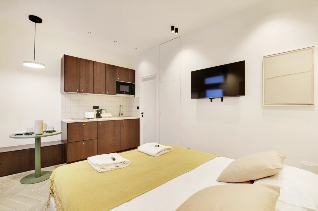 LOCATION SAISONNIÈRE – PARIS 11 – 2 personnes