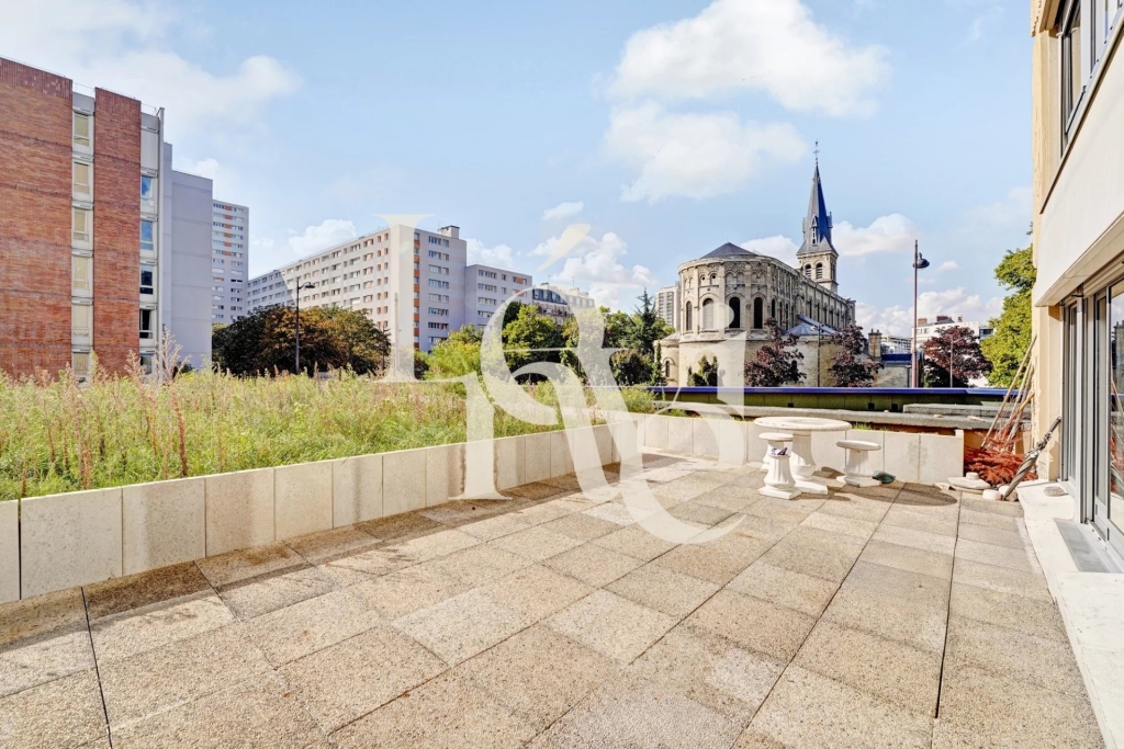 APPARTEMENT – 2 PIÈCES AVEC TERRASSE EXCEPTIONNELLE DE 106 M² – 49,30 m² LOI CARREZ