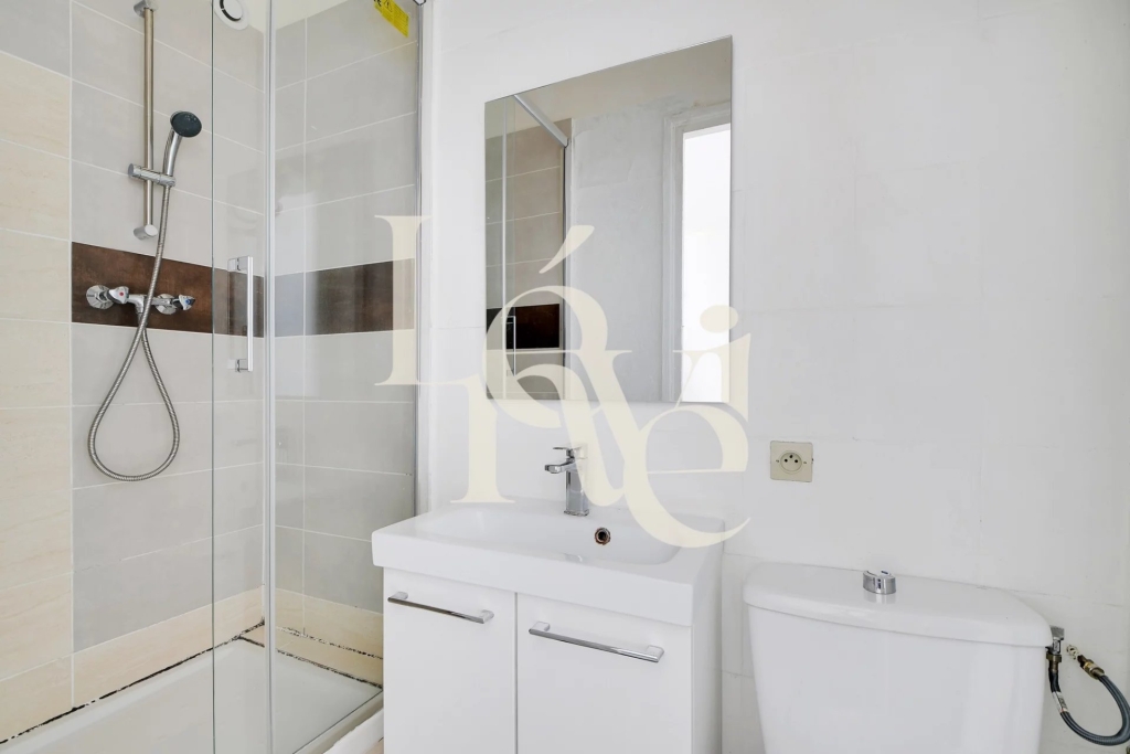 Studio – 17 m2 – Eglise Jeanne d&rsquo;Arc – 75013 Paris