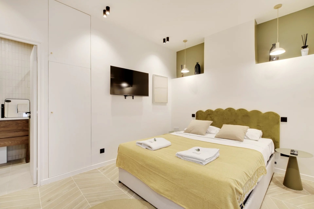 LOCATION SAISONNIÈRE – PARIS 11 – 2 personnes