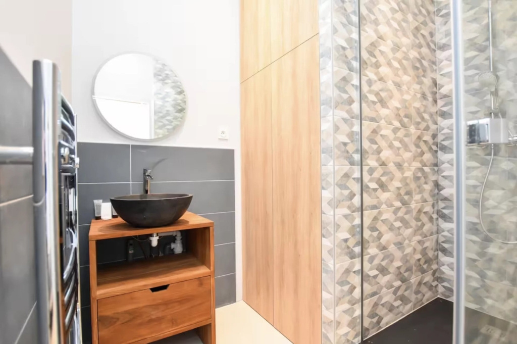 LOCATION SAISONNIÈRE – PARIS 9 – 6 personnes