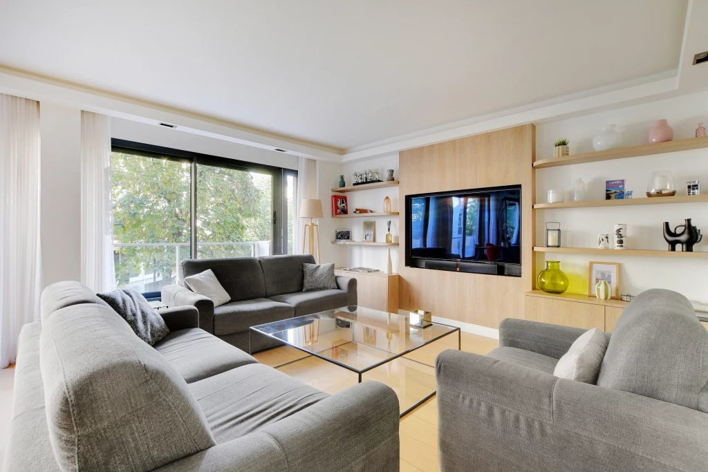 APPARTEMENT 5P 3CH 146 m2