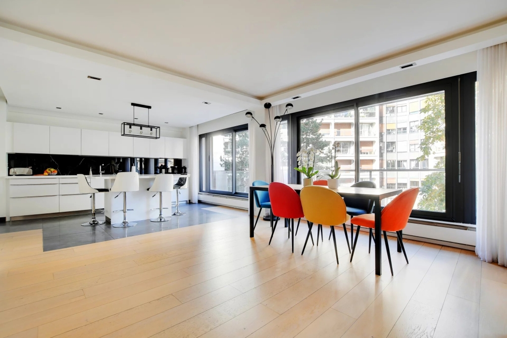 APPARTEMENT 5P 3CH 146 m2