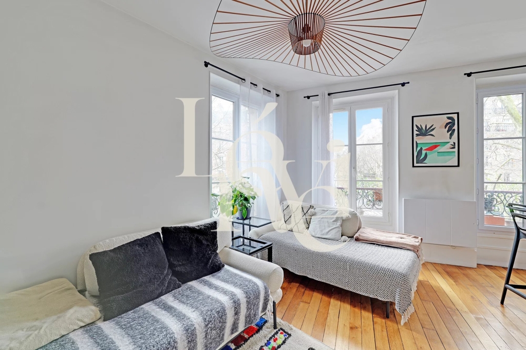 Appartement familial – 3 pièces – 54 m² – Parc des Buttes-Chaumont – 75019 Paris