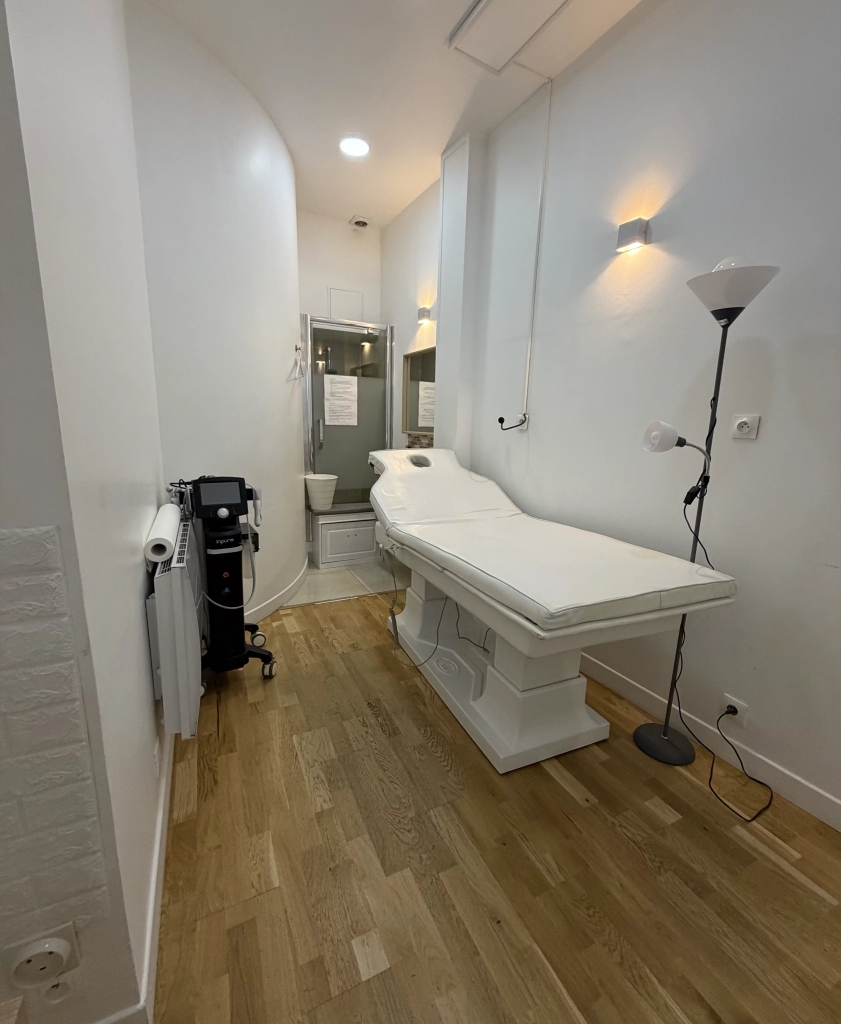 FONDS DE COMMERCE – 35m2 – PARIS