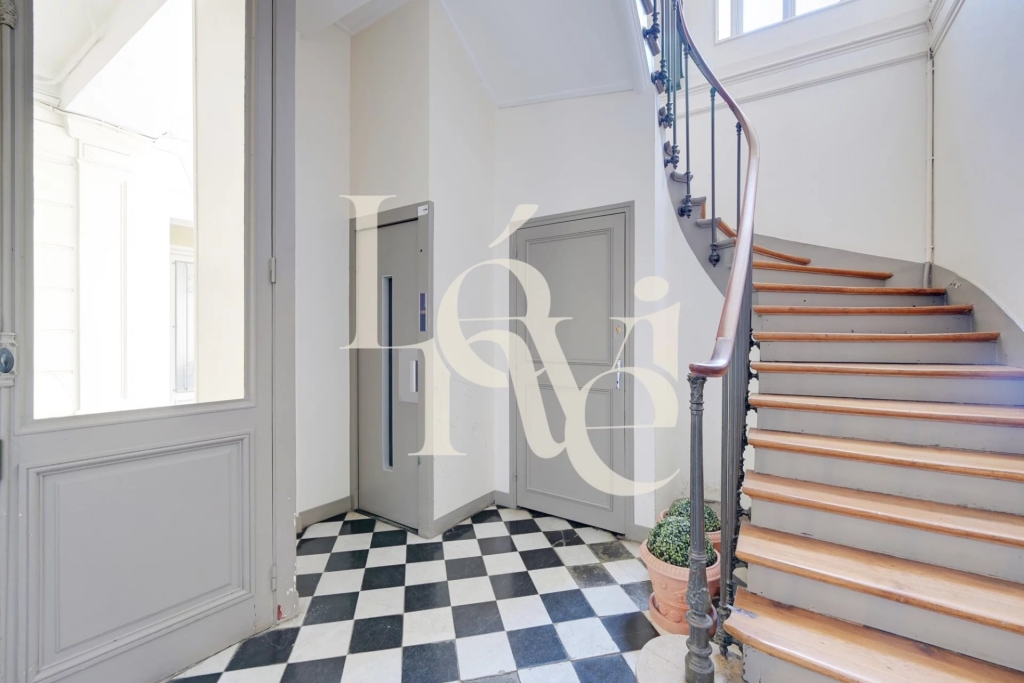 Appartement – 3 pièces – 61,55m2 / Dugommier