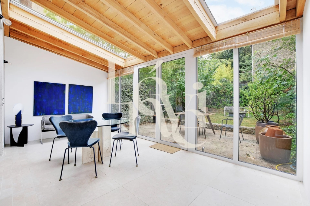 Maison d&rsquo;architecte / 4 chambres – Quartier Mouzaïa