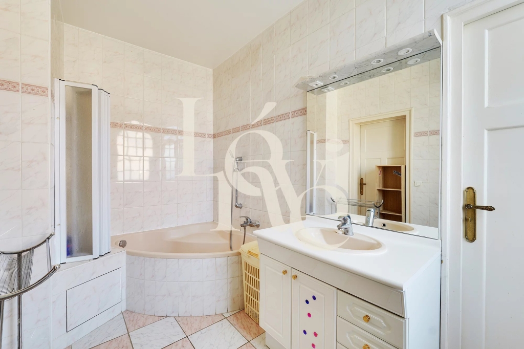 Maison de famille – 458m2