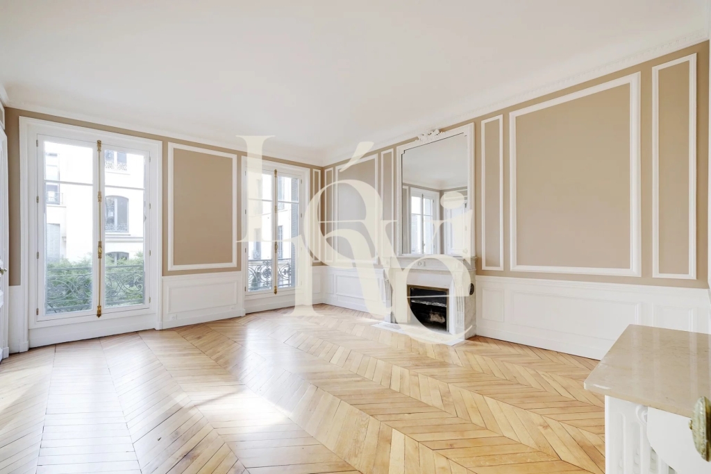 Paris XVII – Appartement familial / Parc Monceau