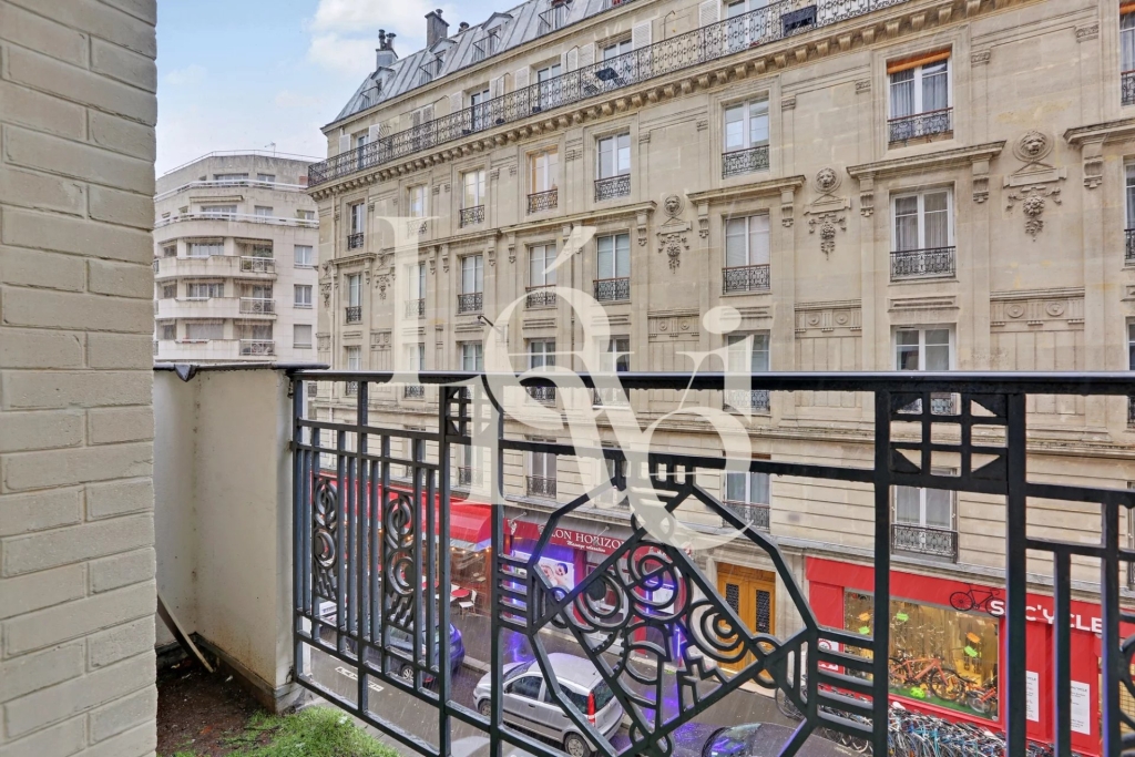 STUDIO – 18m2 avec balcon / Rue des Boulets