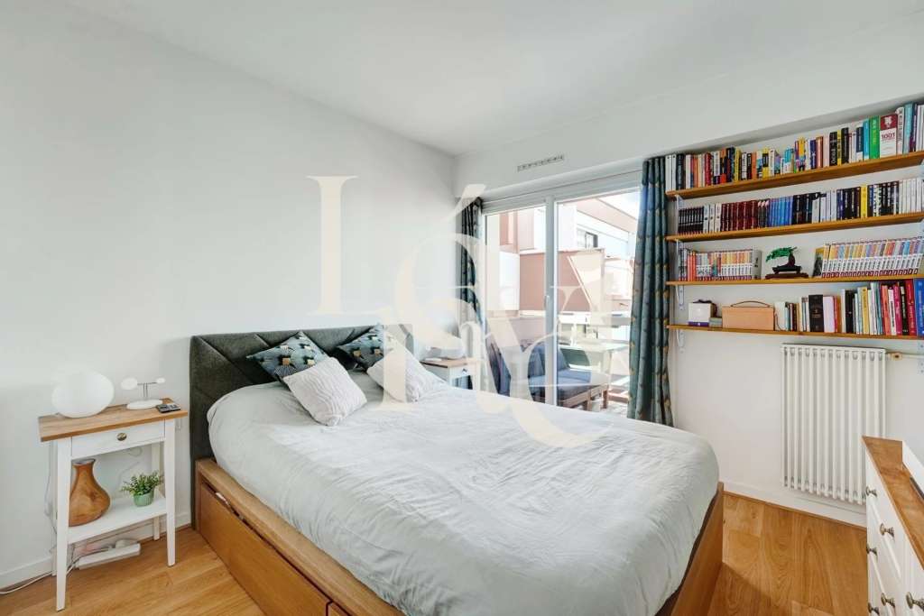 Appartement avec 2 balcons et parking – 2 pièces – 75013 Paris