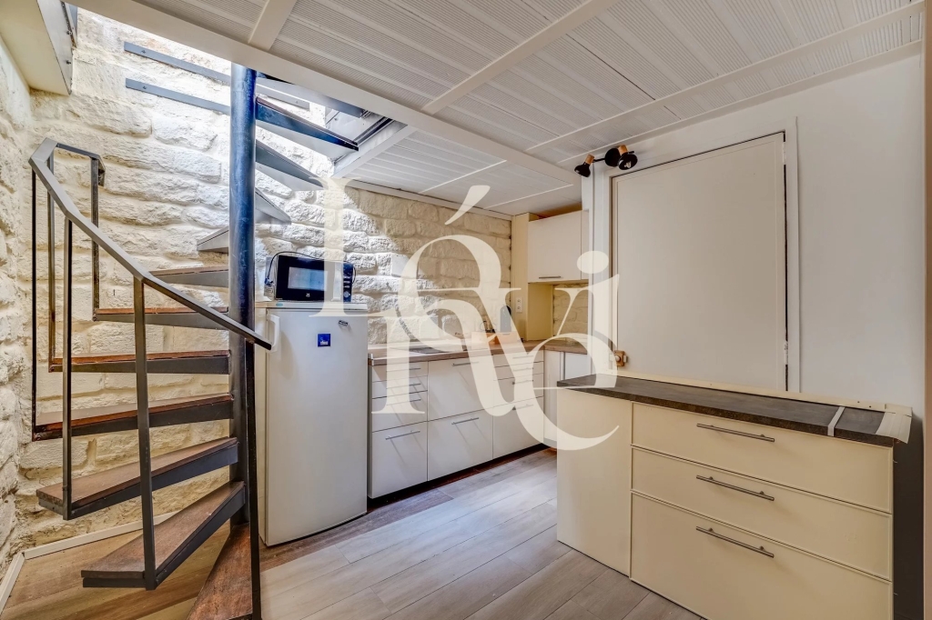 BOUTIQUE – 46m2 – Paris 12