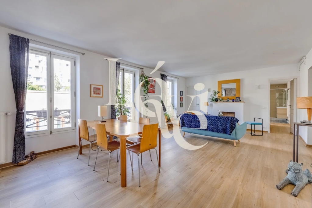 Appartement – 5 pièces – 108m2