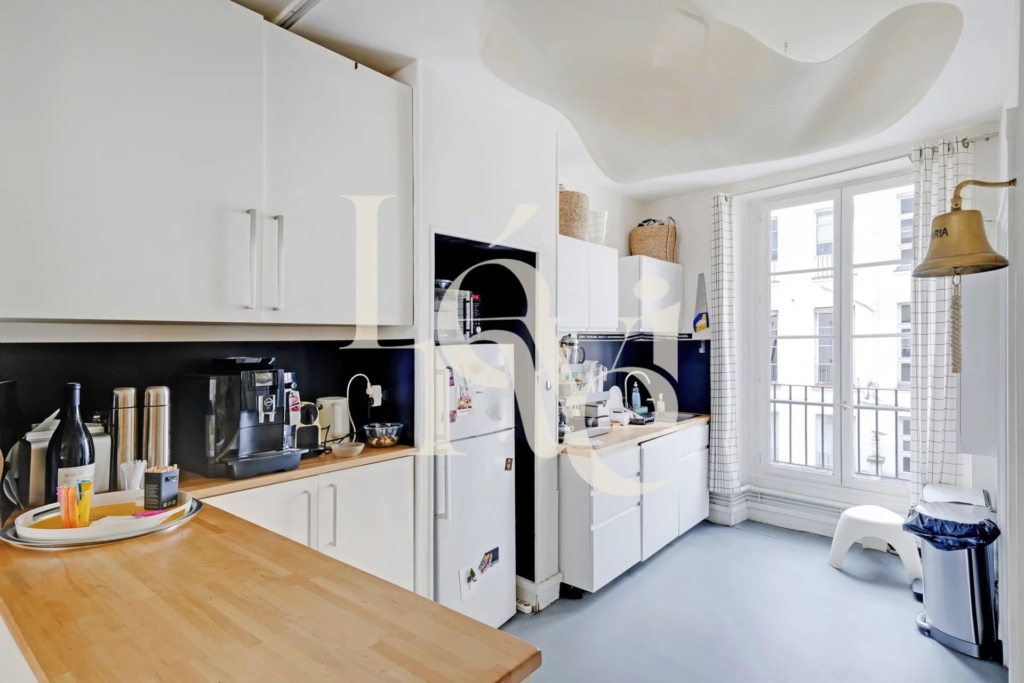 Bureau  – 254m2 / Republique