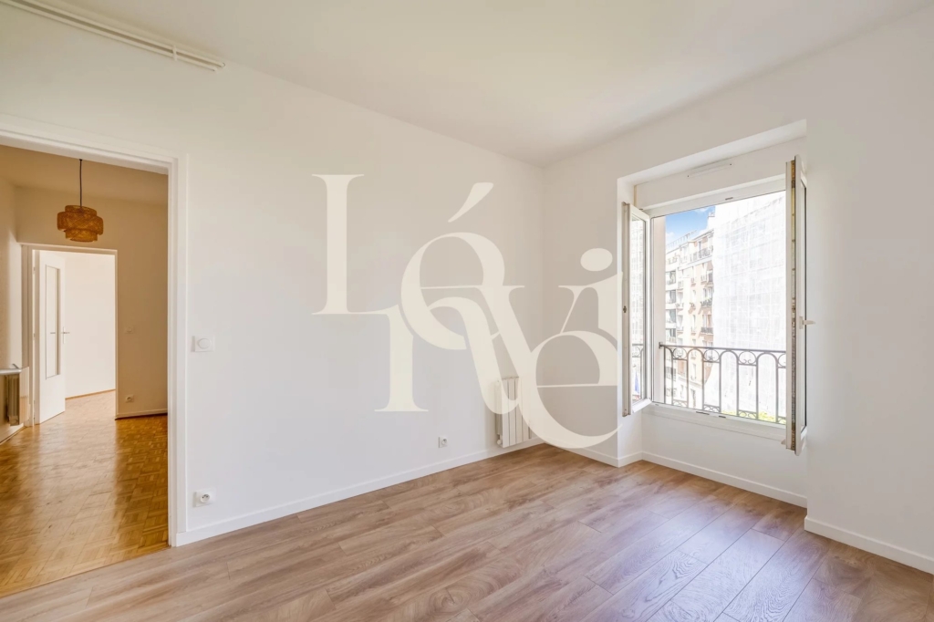 Appartement – 2 pièces – Avec balcon