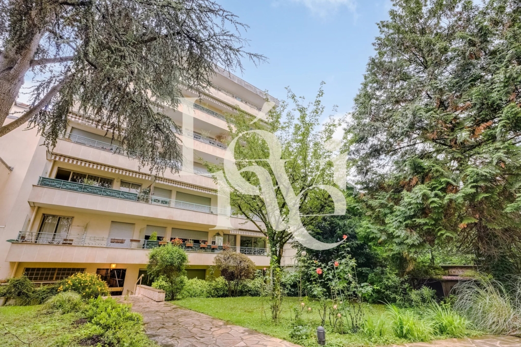 Appartement – studio – 33m2 + balcon