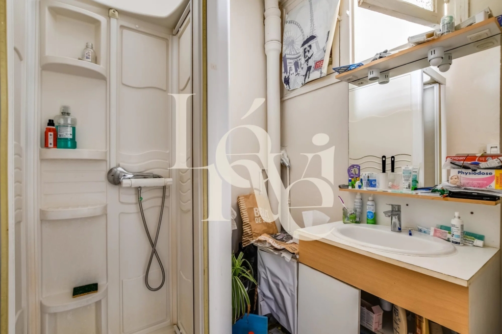 OPPORTUNITE – Studio 29 m2 ASCENSEUR – Rue de Picpus 750012 PARIS