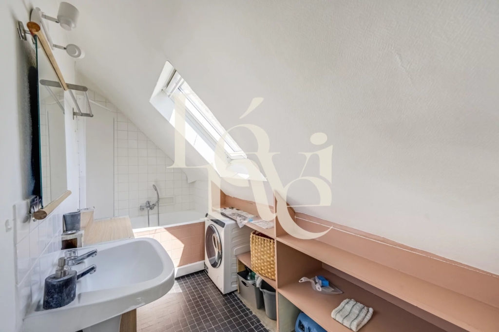 Studio de 24m2 avec vue Panthéon – Sectorisation Lycée Henri-IV