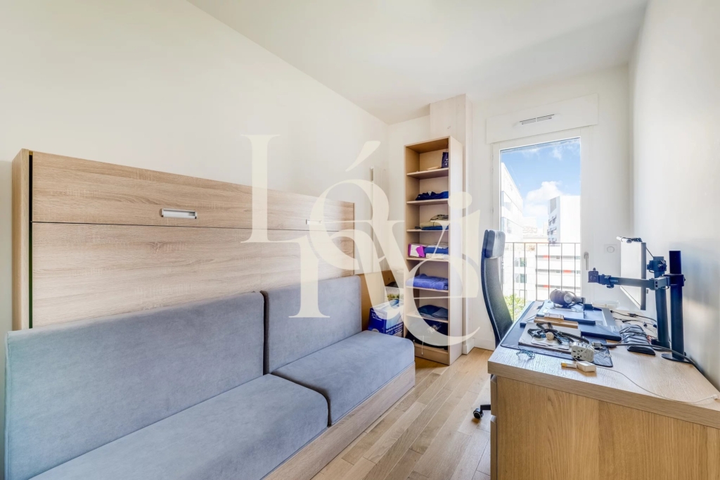 Appartement avec terrasse – 4 pièces – 95m2