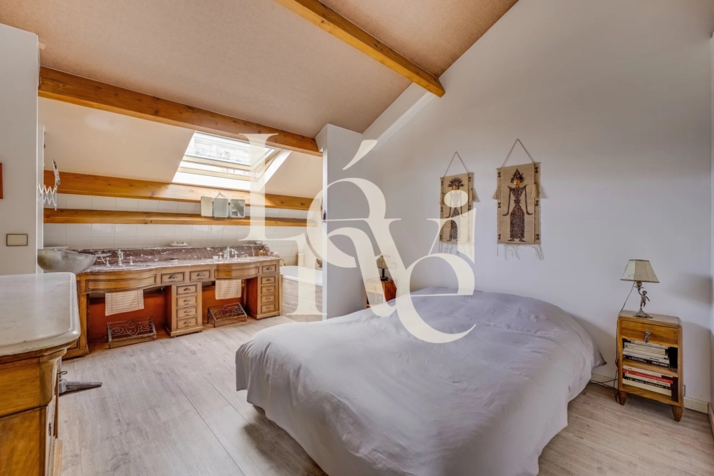 Maison de ville spacieuse de 176 m² aux Lilas