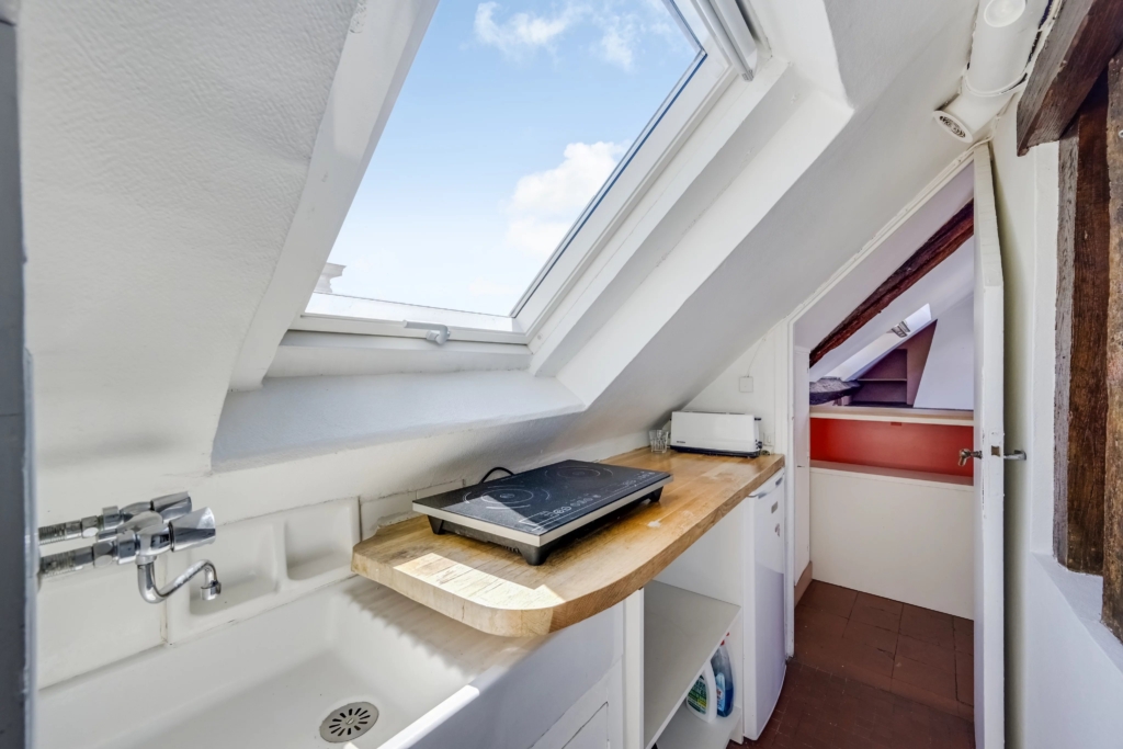 Studio de 24m2 avec vue Panthéon – Sectorisation Lycée Henri-IV