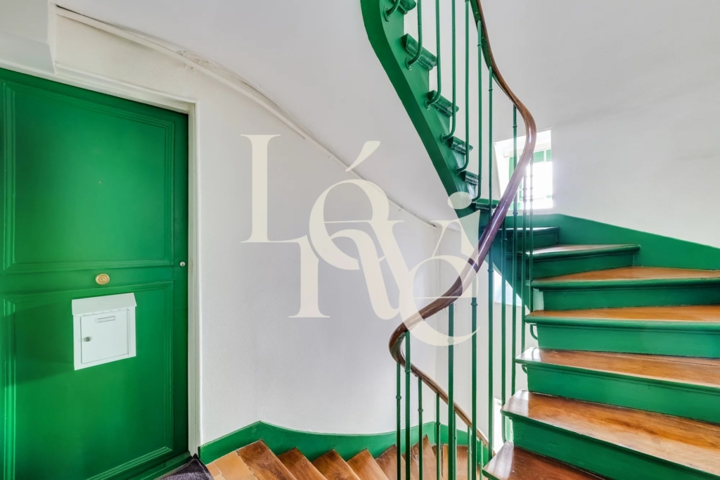 Invalides / Duroc – Studio calme et lumineux