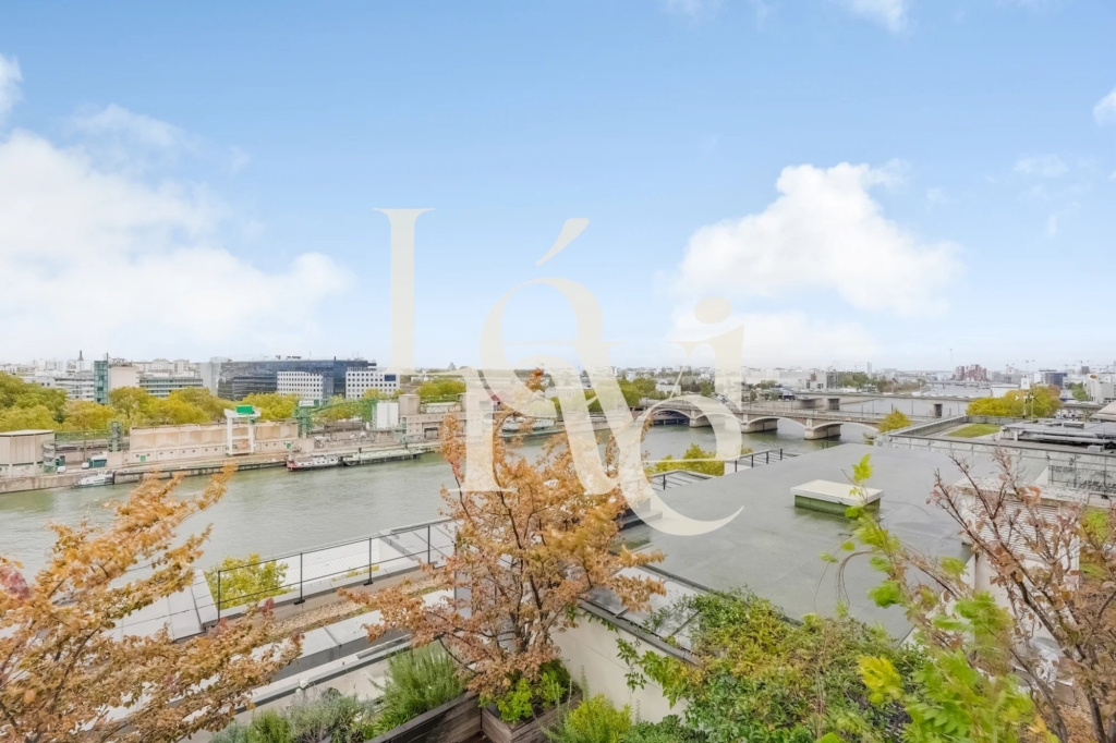 APPARTEMENT – 5 PIECES – 126 m2 – 22m² de TERRASSE