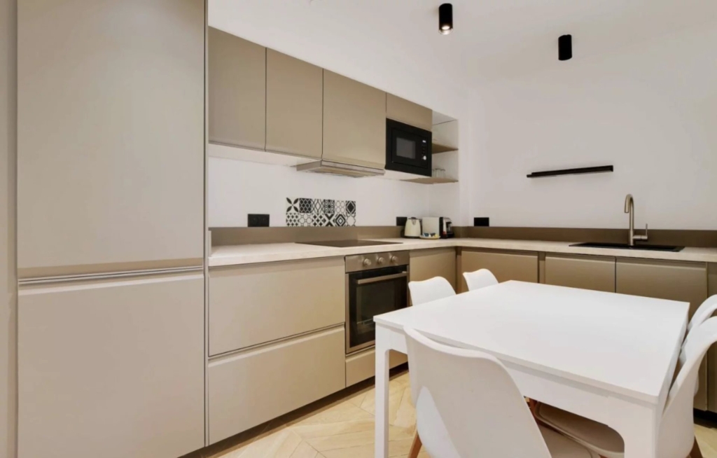 LOCAL AIRBNB – PARIS 11 – 6 personnes